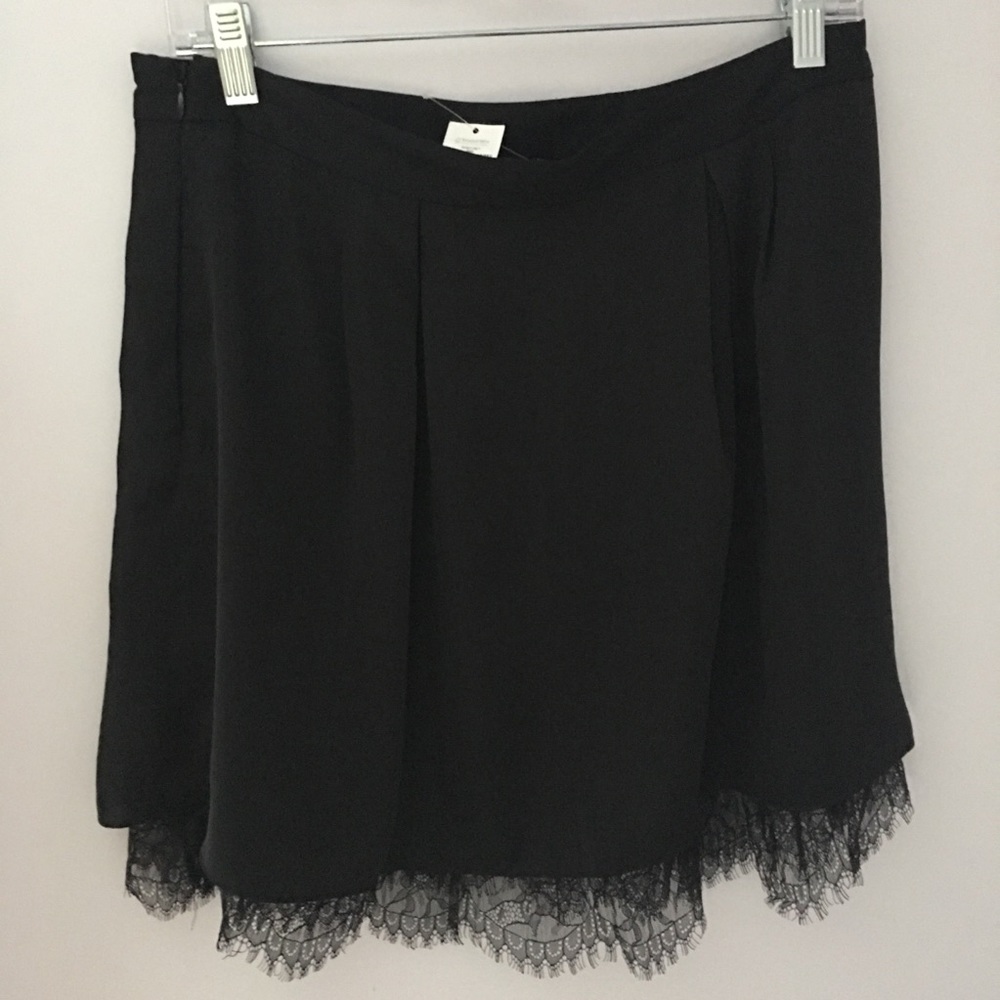 Lace hem NWT skirt
